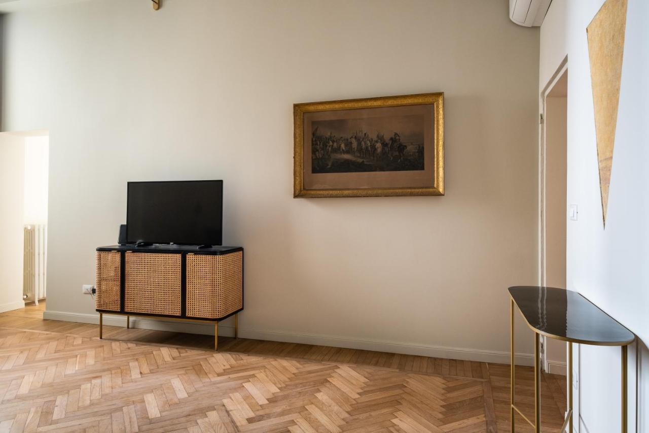 Appartamento D'Azeglio Nel Salotto Di Bologna Eksteriør billede