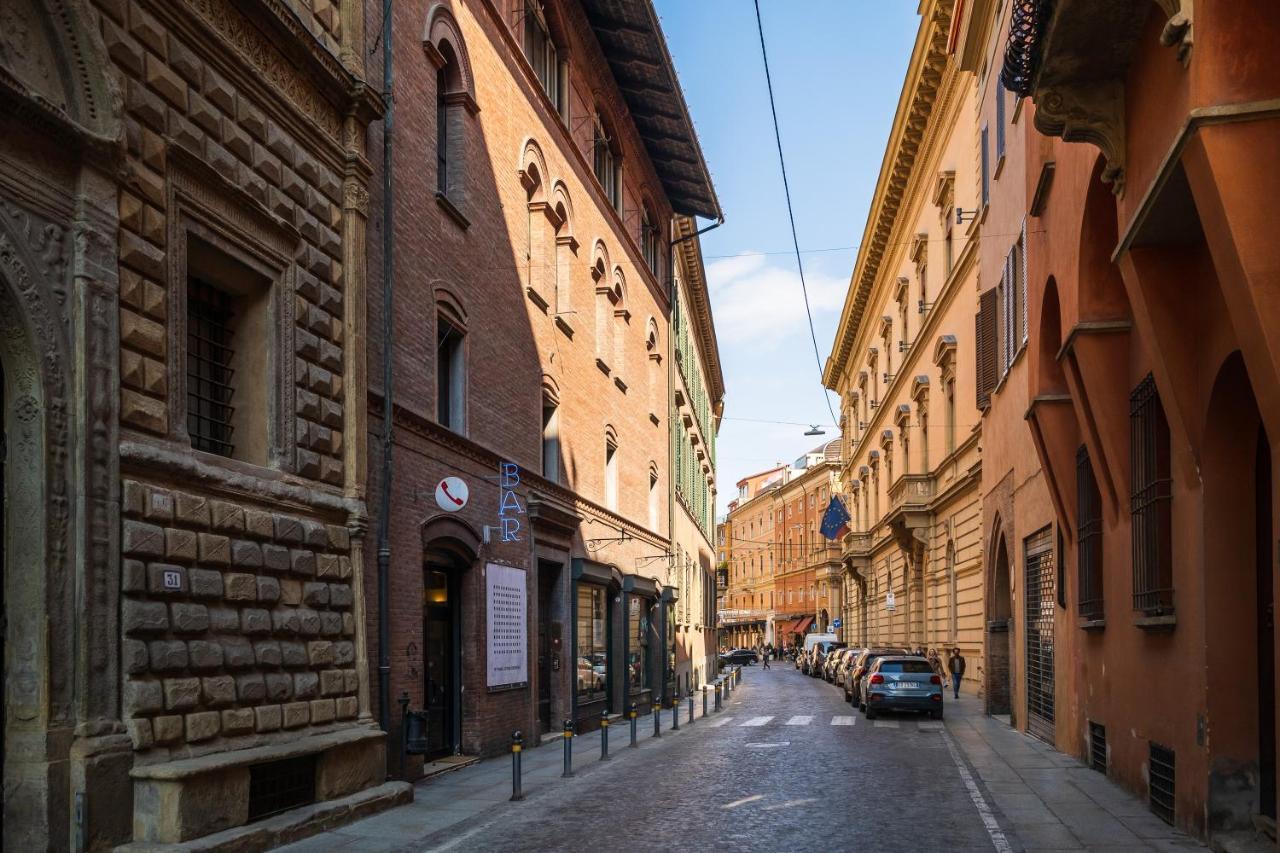 Appartamento D'Azeglio Nel Salotto Di Bologna Eksteriør billede